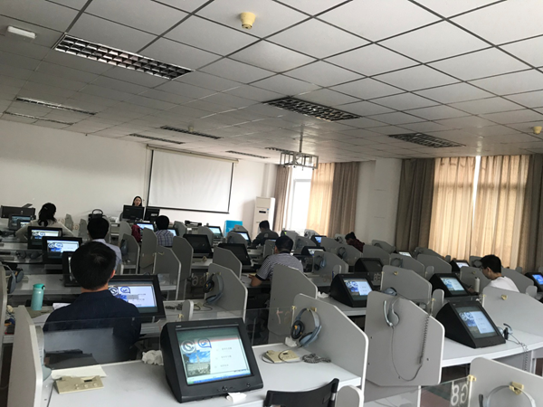 1558432651344340.png 9 吴雅琦老师为beat365官网中文公派出国教师开展国别培训_副本.png